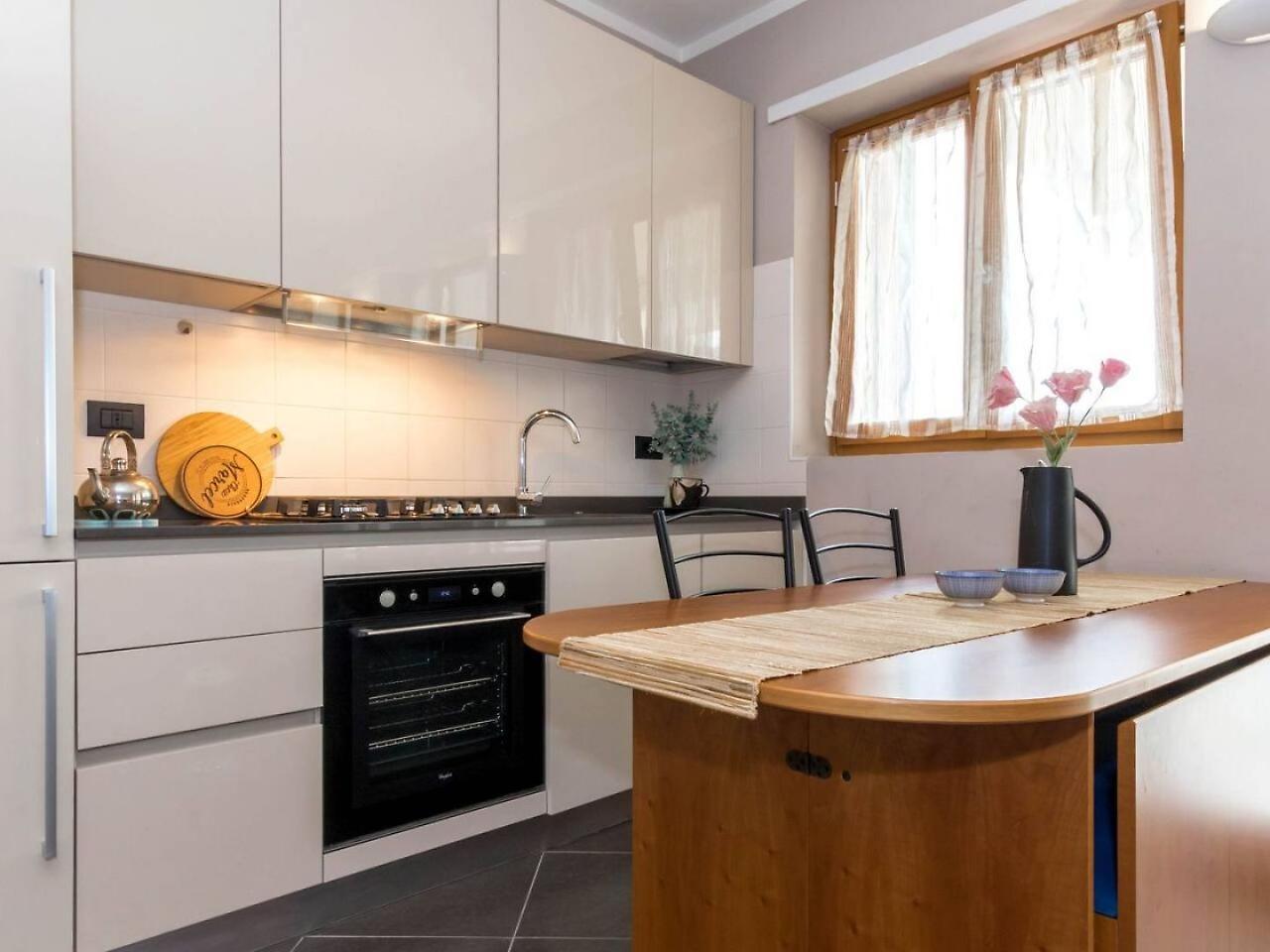 Appartement Altido For 4 With Terrace In A Quiet Residential Area